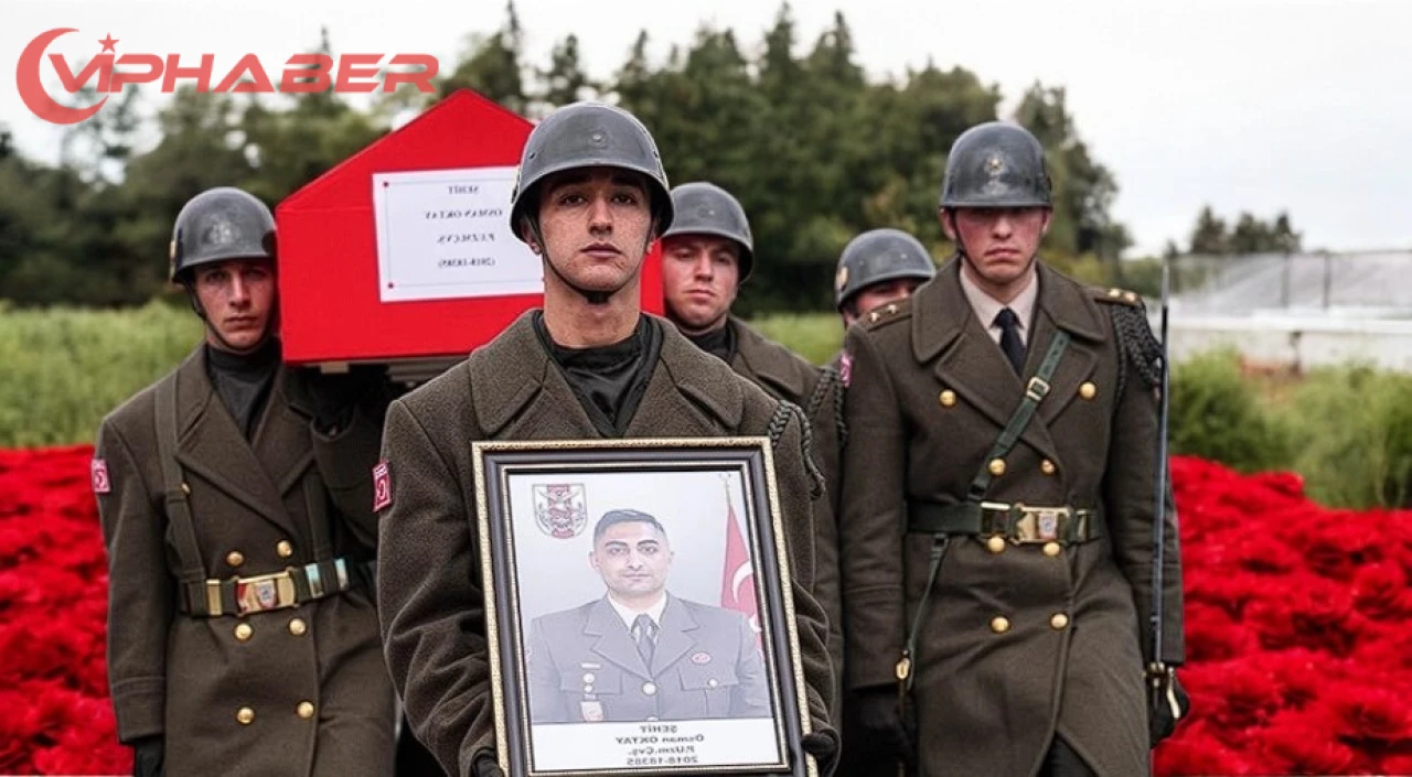 İzmir'de Uzman Çavuş Osman Oktay için Şehitlik Töreni Gerçekleştirildi