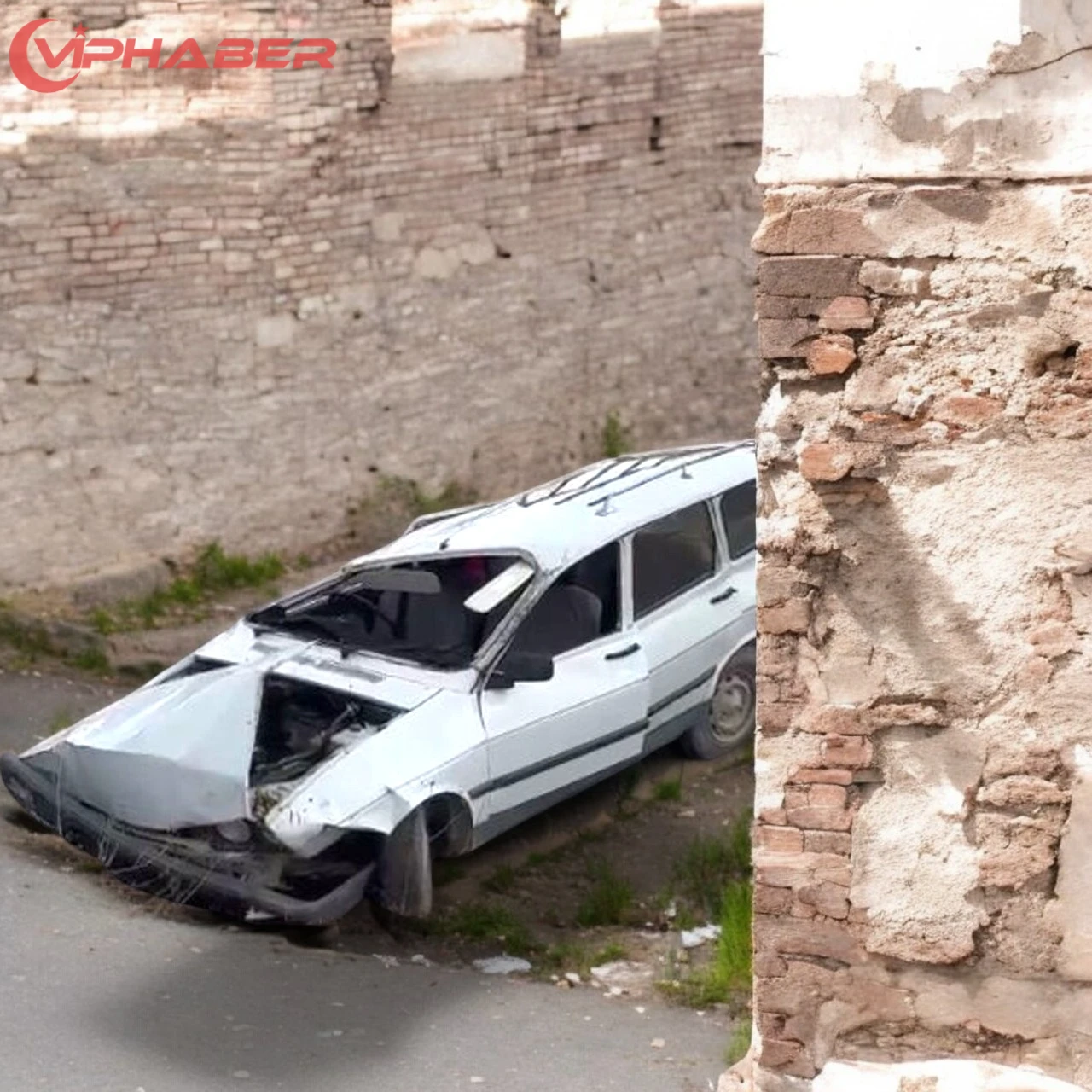 Kastamonu'da meydana gelen trafik kazasında takla atan araçtaki çift yaralandı - Son Dakika Bilgileri