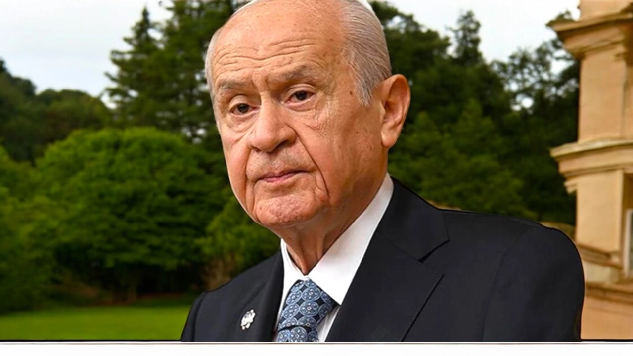 MHP Genel Başkanı Devlet Bahçeli, ünlü sanatçı Volkan Konak'a taziye mesajı ile destek verdi.