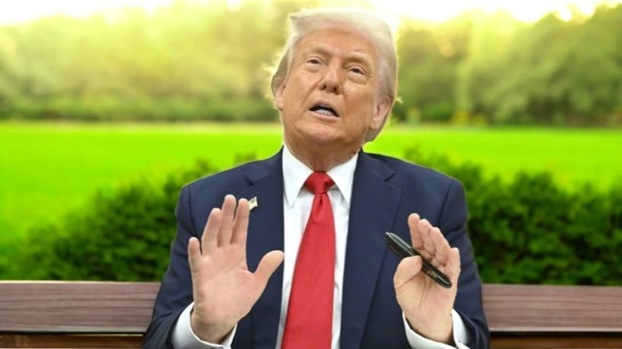 Trump, yeni gümrük tarifelerini açıkladı: Türkiye'ye %10 vergi uygulanacak
