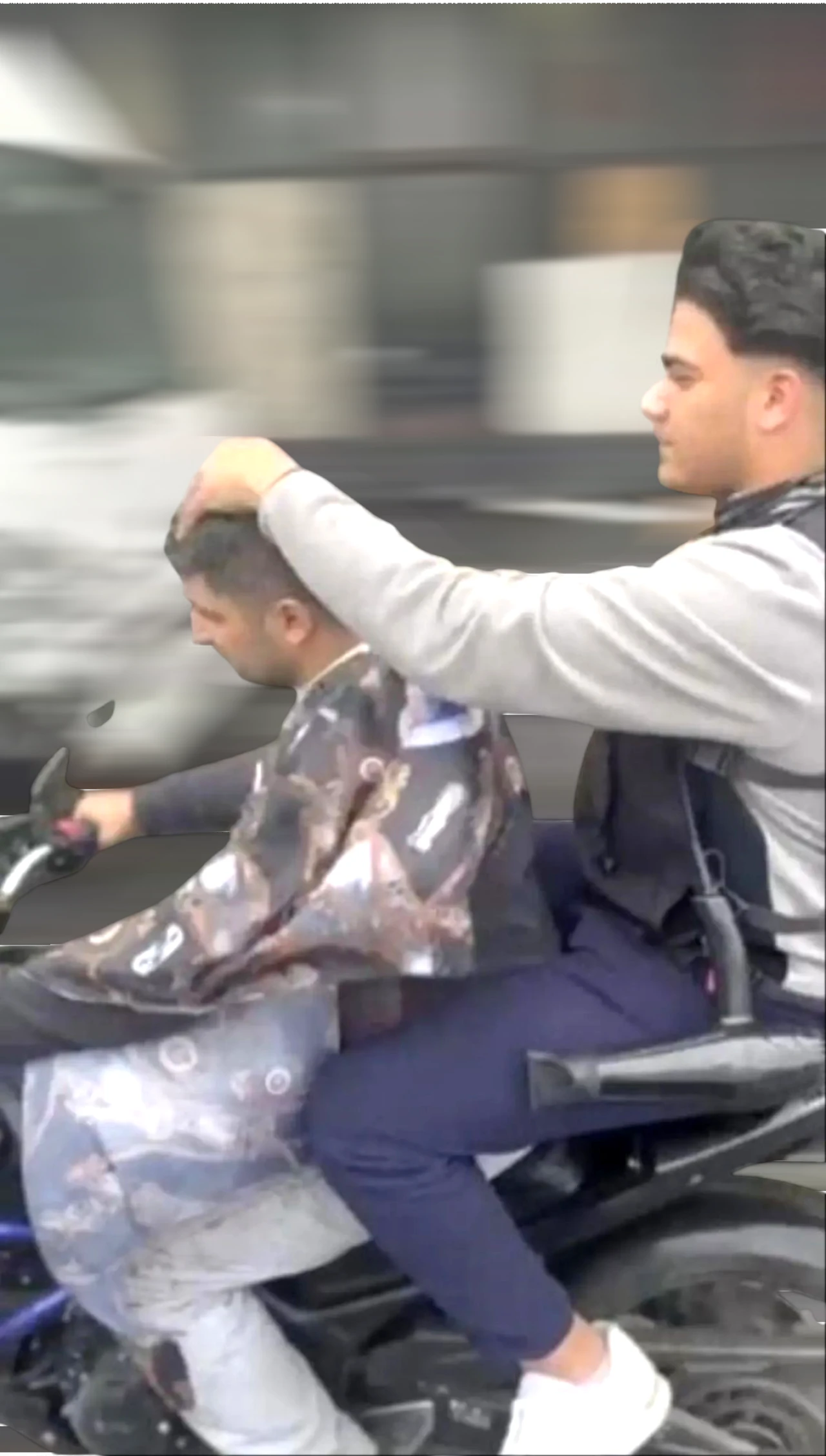 Sultangazi'de Motosiklet Sürücüsü Trafiği Tehlikeye Soktu