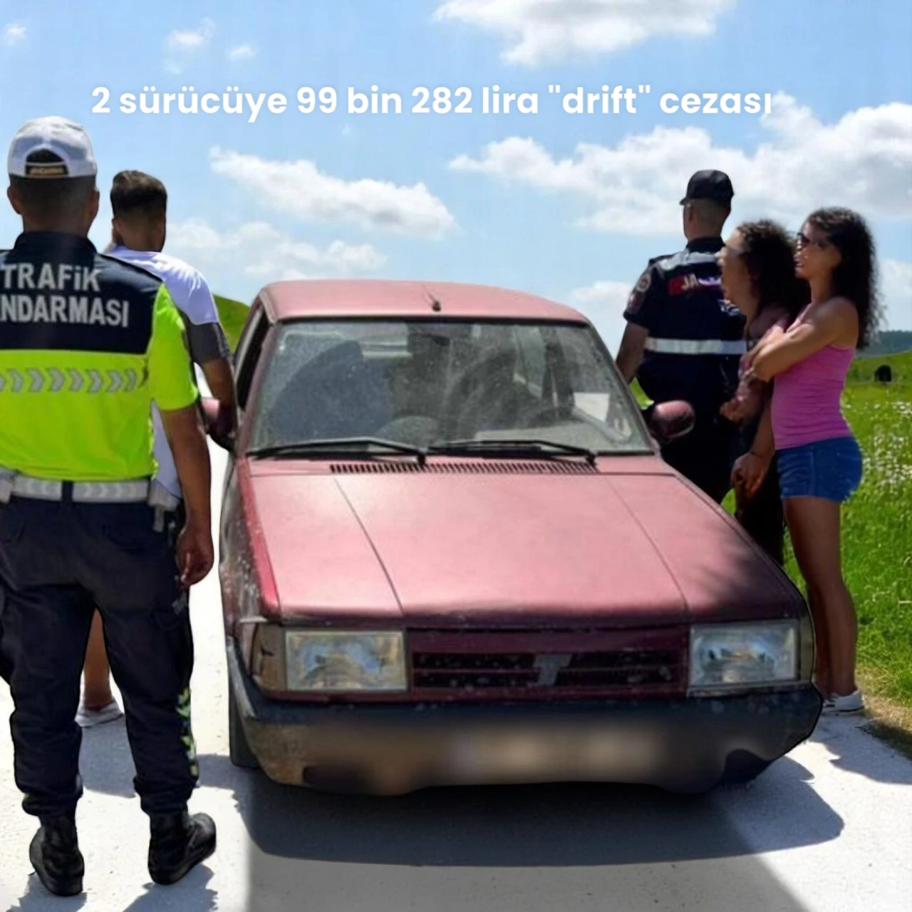 Antalya'da Drift Yapan 2 Sürücüye Toplamda 99 Bin 282 Lira Ceza Kesildi!