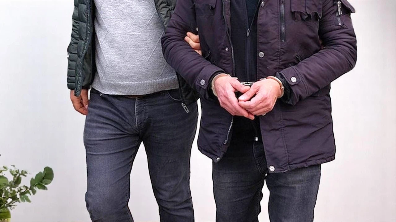 Kahramanmaraş merkezli dolandırıcılık operasyonunda yakalanan 16 kişi tutuklandı.