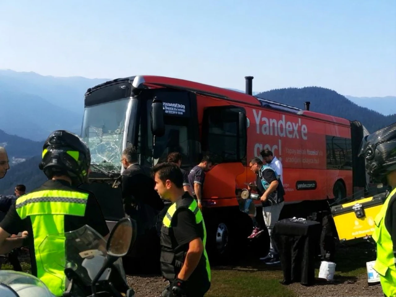 İstanbul'da Metrobüs Kullananların Kaza Yapmaması İçin Yapılması Gerekenler