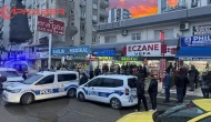 Seyhan'da Bir İş Yerine Düzenlenen Silahlı Saldırıda 3 Kişi Hayatını Kaybetti: Vatandaşlarda Büyük Endişe Oluşturdu!