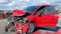 Uşak'ta meydana gelen zincirleme trafik kazasında 7 kişi yaralandı.