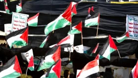 Yemen Halkı İsrail ve ABD'nin Saldırılarını Protesto Etti