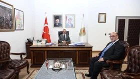 Kahramanmaraş Valisi ile yapılan görüşmede yeni projeler ele alındı ve önemli kararlar alındı.