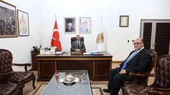 Kahramanmaraş Valisi ile yapılan görüşmede yeni projeler ele alındı ve önemli kararlar alındı.