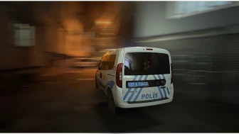 Annesi ile birlikte yaşayan 3 yaşındaki kızı evde hayatını kaybetti