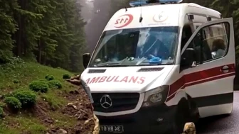 24 yaşındaki genç, ziyaret ettiği evde ölü olarak bulundu.