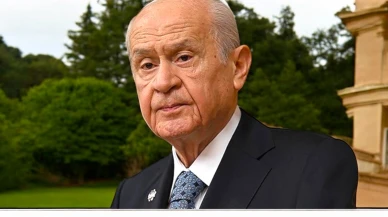 MHP Genel Başkanı Devlet Bahçeli, ünlü sanatçı Volkan Konak'a taziye mesajı ile destek verdi.