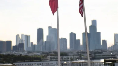 New York sokaklarına Türk bayrağı dalgalanmaya başladı
