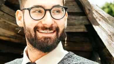 Trajik bir kaza sonucunda hayatını kaybeden kişinin son bakışı, arkadaşları için yürekleri dağladı.