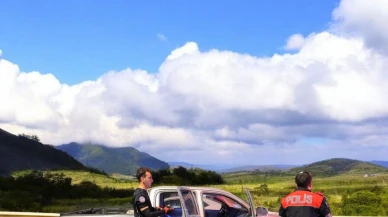 Kahramanmaraş'ta bir kişi, başka bir kişiye ateş ederek kardeşini öldürdü.
