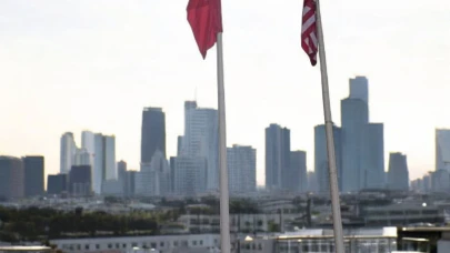 New York sokaklarına Türk bayrağı dalgalanmaya başladı