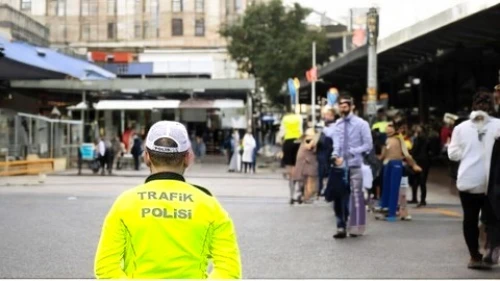 İstanbul'da 1 Mayıs: Kapatılacak Yollar, Metrobüs ve Ulaşım