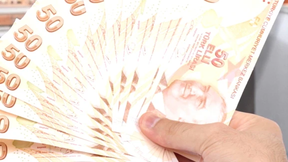 Asgari ücret zammı konusunda son gelişmeler neler? Temmuz ayında ek bir zam olacak mı? Bakan Işıkhan, asgari ücret konusunda önemli bir açıklama yaptı!