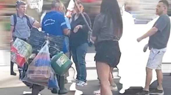 Belediye çalışanına saldıran genç kızlar yakalandı! Güvenlik kamerasına yansıyan fırça sapıyla saldırı anları şoke etti