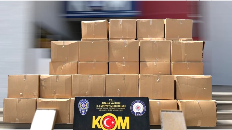 Adana'da Kaçak Sigara Operasyonu: Piyasa Değeri 40 Milyon TL Olan Kaçak Sigaralar Ele Geçirildi
