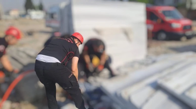 Mermer bloğu düşen işçi, hayatını kaybetti!