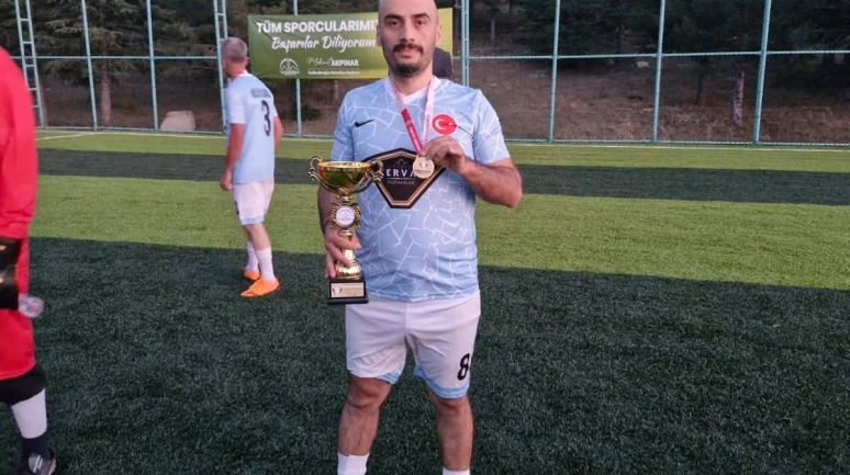 Dulkadiroğlu Belediyesi'nden Futbol Turnuvasında Şampiyon Çevre Koruma ve Kontrol Müdürlüğü! Sinan Beyri: %22Emeği Geçen Herkese Teşekkürler%22