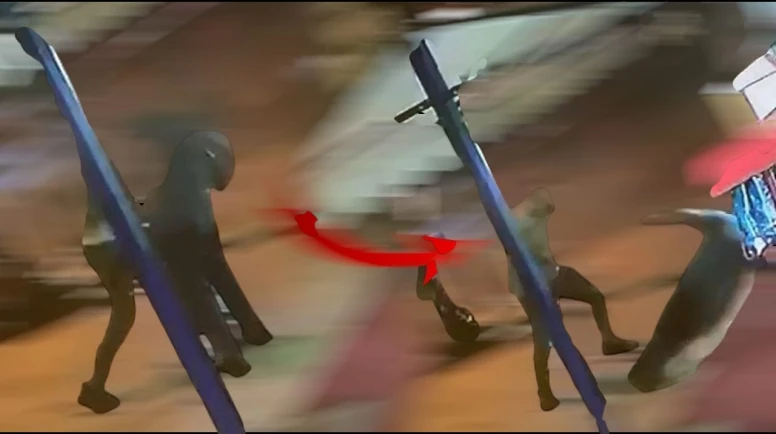 Bağdat Caddesi'nde Vahşi Saldırı Anları Kameraya Yansıdı: Tek Yumrukla Felç Etti, Ardından Kalp Masajı Yaptı!