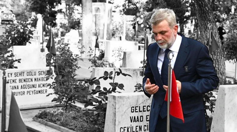 Kahramanmaraş: Şehitler Kabri Başında Dualarla Anıldı