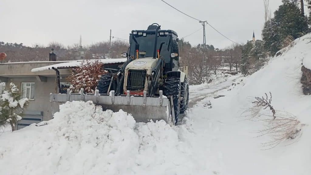 Dulkadiroğlu karla mücadele çalışmaları